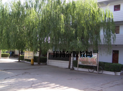 鄭州理工中等專業(yè)學(xué)校2021年招生辦聯(lián)系電話