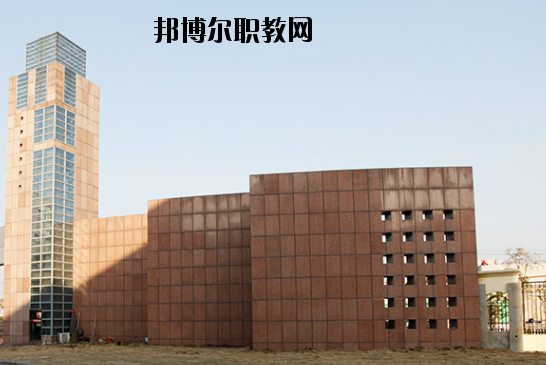 鳳臺(tái)職業(yè)教育中心年招生辦聯(lián)系電話(huà)