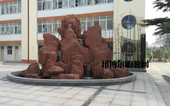 新鄉(xiāng)牧野區(qū)職業(yè)教育中心2021年報(bào)名條件、招生要求、招生對(duì)象