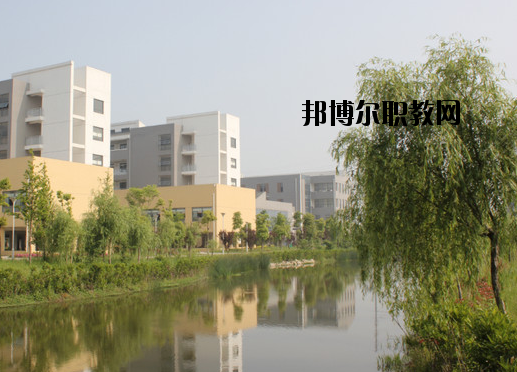 蕪湖師范學(xué)校2020年報(bào)名條件、招生要求、招生對(duì)象