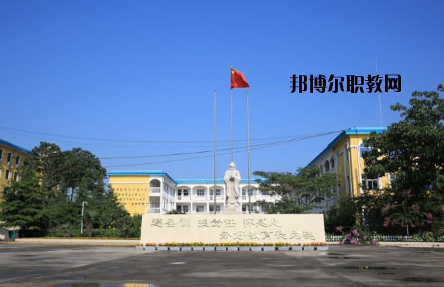 鄭州外資企業(yè)管理中等專業(yè)學(xué)校2021年報名條件、招生要求、招生對象