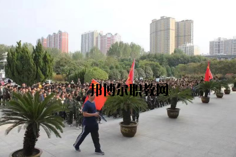 南陽第五中等職業(yè)學校2021年招生辦聯(lián)系電話
