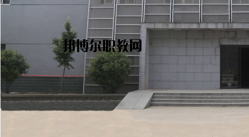 許昌職業(yè)技術(shù)學(xué)院附屬中專2021年報(bào)名條件、招生要求、招生對(duì)象