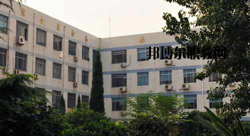 鄭州科技工業(yè)學校網站網址