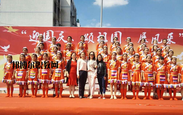 阜陽現(xiàn)代職業(yè)教育學(xué)校2020年報(bào)名條件、招生要求、招生對(duì)象