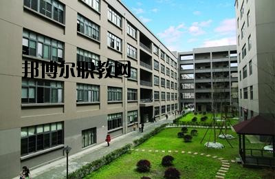 成都信息工程職業(yè)技術(shù)學(xué)校怎么樣、好不好