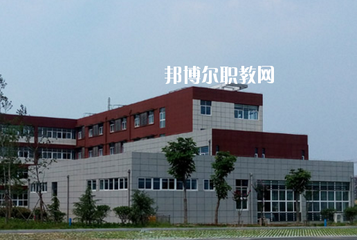 天長工業(yè)學(xué)校2020年報(bào)名條件、招生要求、招生對象