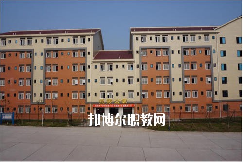 瀘州交通技工學(xué)校2020年報名條件、招生要求、招生對象
