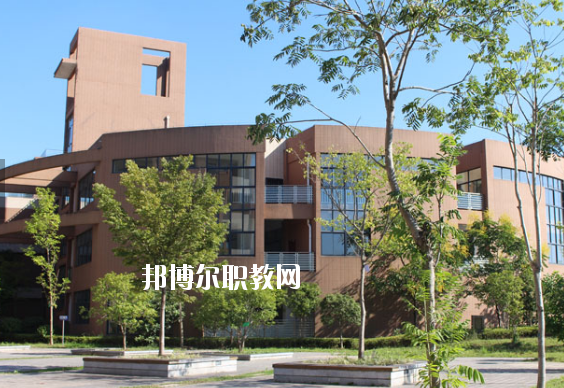 黃山東華技工學校2020年報名條件、招生要求、招生對象