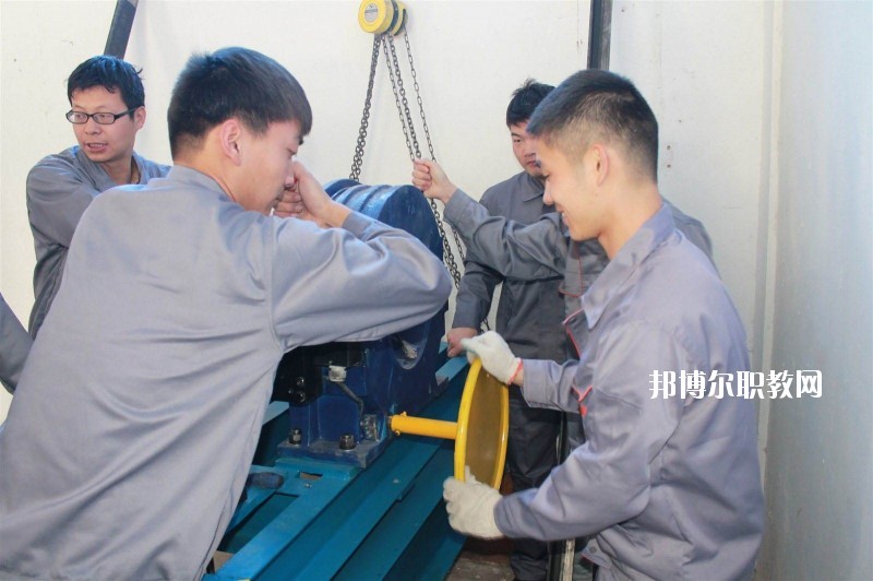 鄭州廣志職業(yè)技術(shù)中等專業(yè)學(xué)校2021年學(xué)費(fèi)、收費(fèi)多少