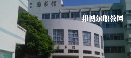 百色市職業(yè)技術(shù)學(xué)校2020年報(bào)名條件、招生要求、招生對(duì)象 