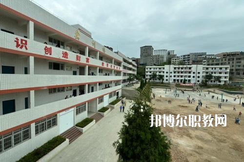 平昌縣職業(yè)中學2020年報名條件、招生要求、招生對象