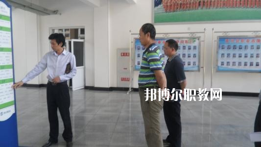 蘆山縣職業(yè)高級(jí)中學(xué)2020年報(bào)名條件、招生要求、招生對(duì)象