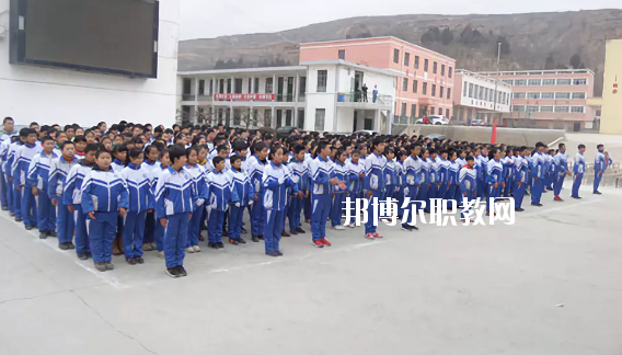 秦安縣古城農(nóng)業(yè)中學(xué)2020年招生辦聯(lián)系電話(huà)