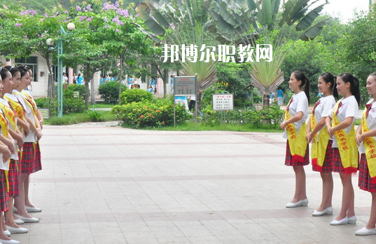 廣東黃埔衛(wèi)生職業(yè)技術(shù)學(xué)校2020年報(bào)名條件、招生要求、招生對(duì)象
