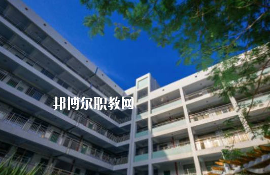 深圳市龍崗職業(yè)技術(shù)學校網(wǎng)站網(wǎng)址
