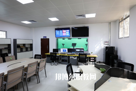 深圳市龍崗區(qū)第二職業(yè)技術(shù)學(xué)校怎么樣、好不好