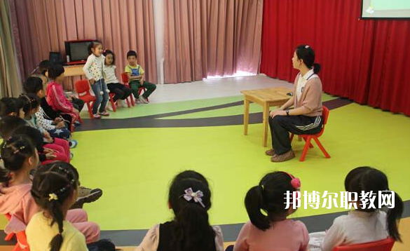 湖北2020年女生學幼師學校好嗎