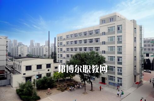 南陽(yáng)經(jīng)濟(jì)貿(mào)易學(xué)校2021年報(bào)名條件、招生要求、招生對(duì)象
