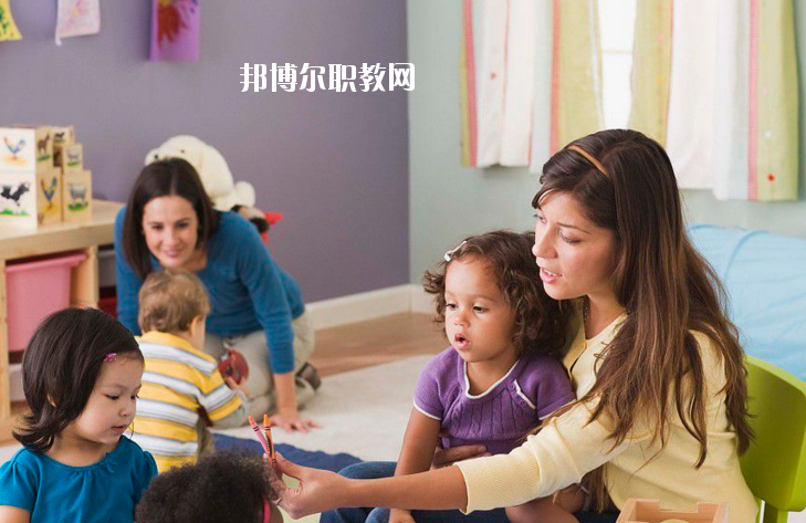 湖北2020年在幼師學(xué)校學(xué)什么專(zhuān)業(yè)好