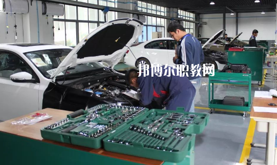 廣東2020年初中生讀汽修學校好嗎