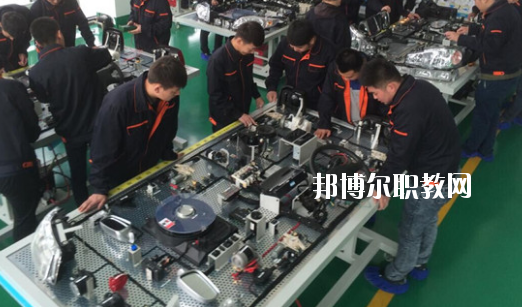 廣東2020年初中生讀什么汽修學校好