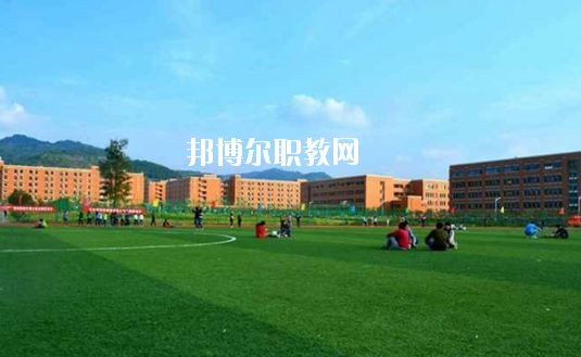 漯河市第二中等專業(yè)學校2021年報名條件、招生要求、招生對象