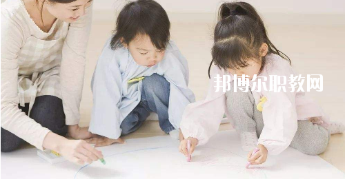 貴州2020年初中生女生讀什么幼師學校好