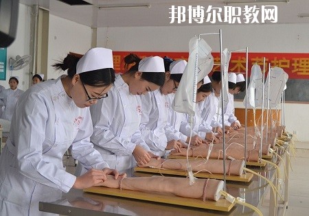 四川2020年初中生可以去衛(wèi)校嗎
