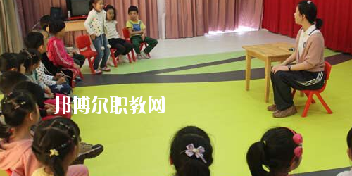 貴州2020年幼師學校什么專業(yè)適合男生