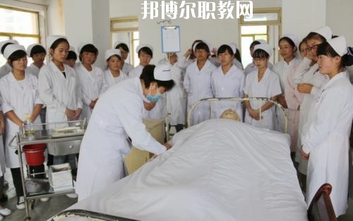 四川2020年比較好的衛(wèi)校大專學校