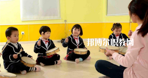 貴州2020年女生學(xué)什么幼師學(xué)校好