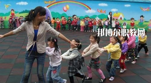 貴州2020年女生讀幼師學(xué)校學(xué)什么專業(yè)好