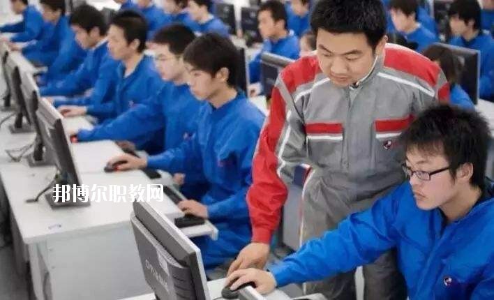西華縣第一職業(yè)中等專(zhuān)業(yè)學(xué)校2021年招生辦聯(lián)系電話