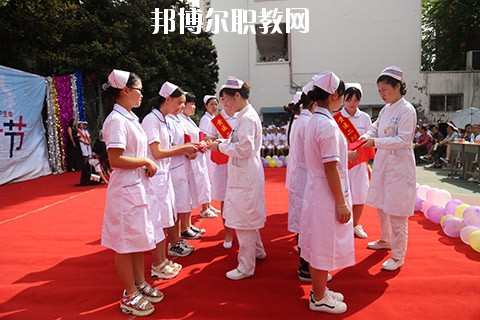四川2020年以衛(wèi)校為王牌專業(yè)的大專學(xué)校有哪些