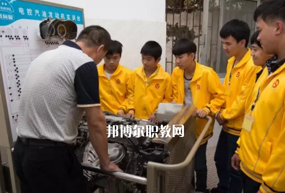 梅州機械技工學校網(wǎng)站網(wǎng)址 