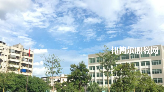 梅縣技工學(xué)校2020年報(bào)名條件、招生要求、招生對(duì)象