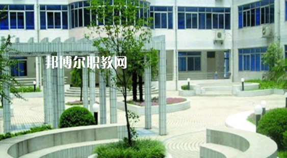 淮北市烈山區(qū)中等專(zhuān)業(yè)學(xué)校2020年宿舍條件