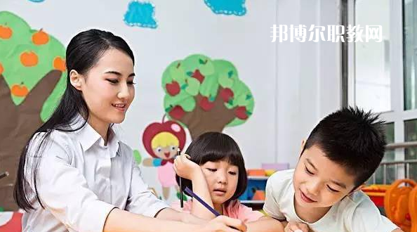 湖北2020年幼師學校學費多少