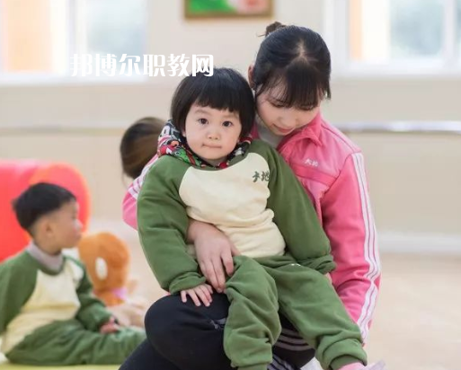 湖北2020年春季招生的幼師學(xué)校