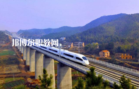 甘肅2021年讀高鐵學(xué)?？梢钥即髮W(xué)嗎