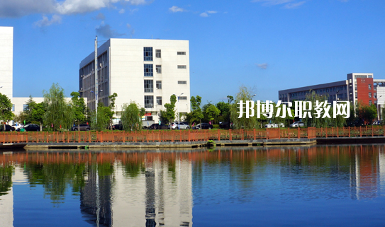 安徽銅陵技師學(xué)院怎么樣、好不好