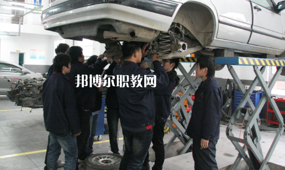 廣東2020年汽修學校學什么比較好
