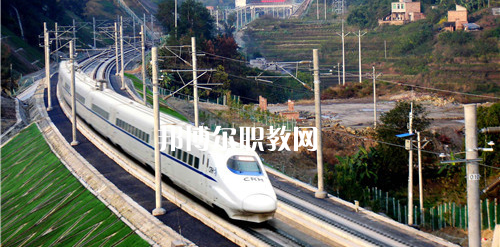 南寧2021年鐵路學(xué)校開設(shè)有哪些課程