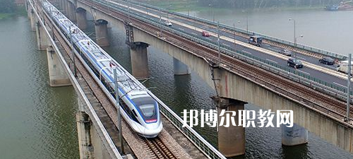南寧2021年在鐵路學(xué)校學(xué)什么專(zhuān)業(yè)好