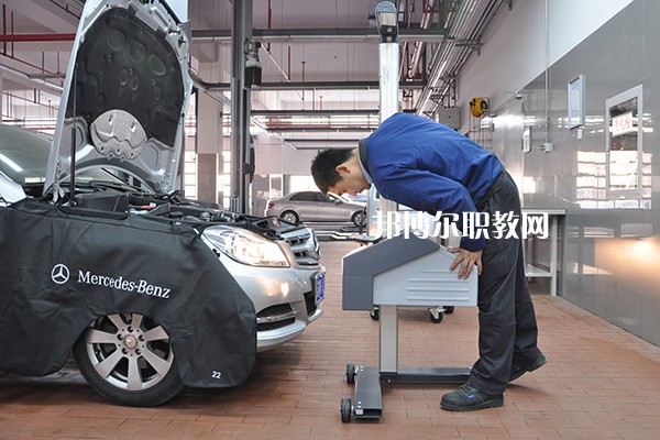 四川2021年男生學什么汽修學校好