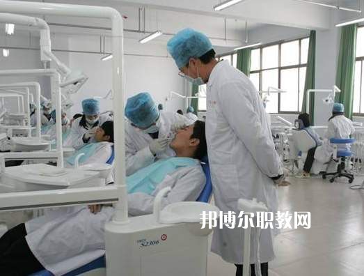 西安2021年衛(wèi)校讀什么專(zhuān)業(yè)有前途
