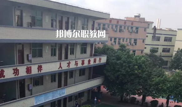 廣東領(lǐng)才技工學(xué)校2021年報名條件、招生要求、招生對象