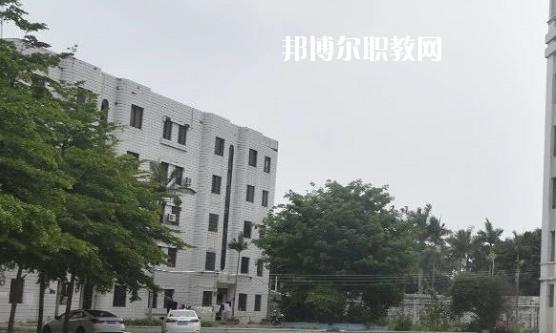 吳川職業(yè)高級(jí)中學(xué)怎么樣、好不好