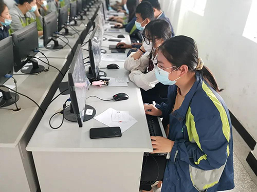江蘇省金山中等專業(yè)學校2021年報名條件、招生要求、招生對象
